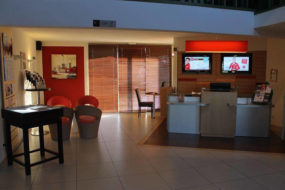 Ibis Avallon Hotel Magny  Ngoại thất bức ảnh