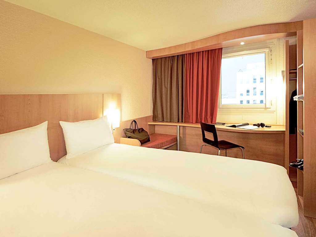 Ibis Avallon Hotel Magny  Phòng bức ảnh